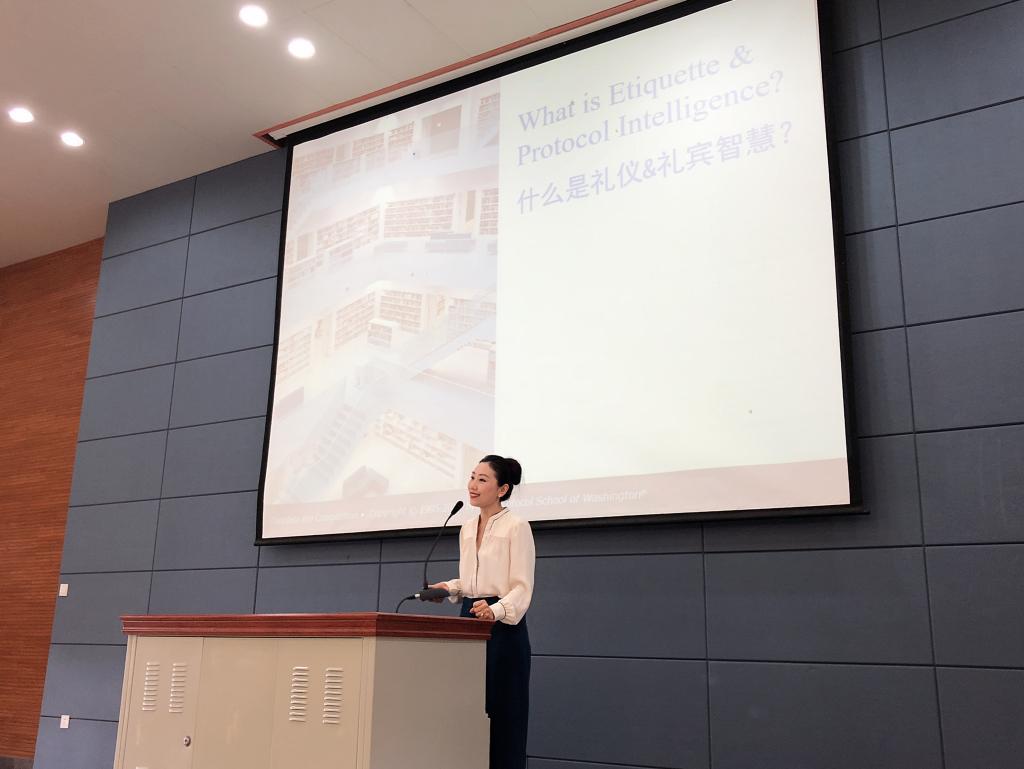 陈玄老师讲座现场 太阳成集团tyc122ccvip